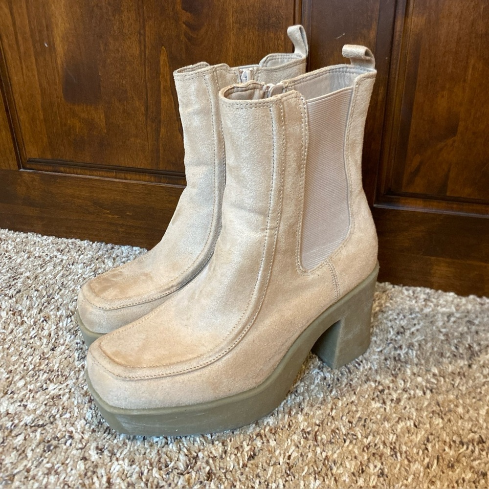 Lane Bryant Dream Cloud Faux Beige Suede Platform Bootie Women's Size 8W